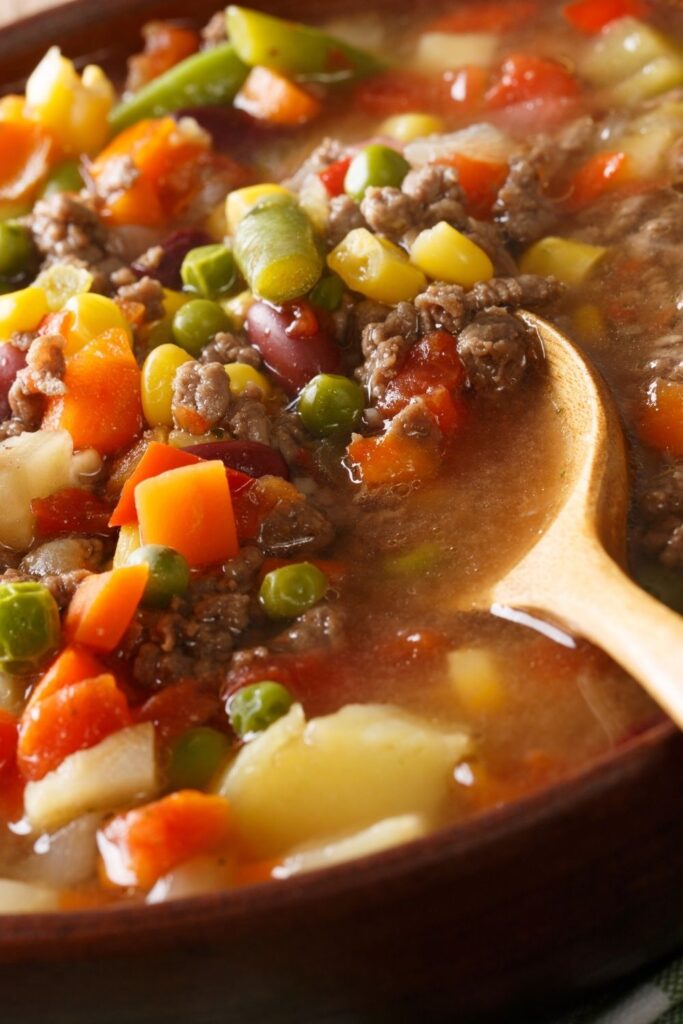 Homemade Old-Fashioned Beef and Vegetable Soup