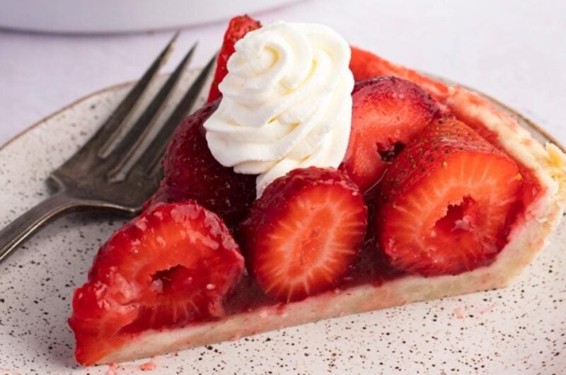Shoney's Strawberry Pie (+ Easy Recipe)